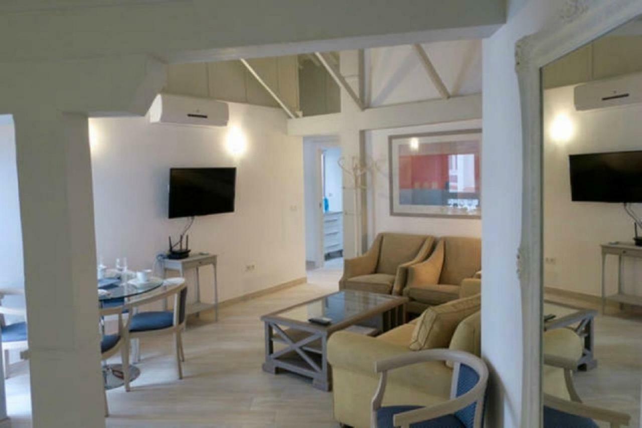 Apartamento Isla De Arriaran Малага Екстериор снимка